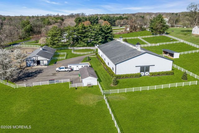 10 Paddock Lane, Colts Neck, NJ 07722