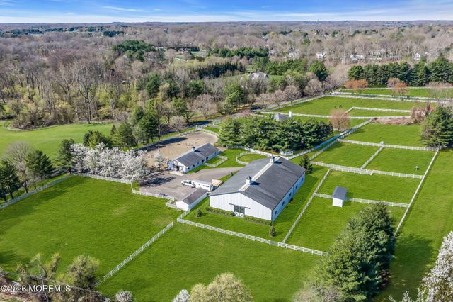 10 Paddock Lane, Colts Neck, NJ 07722