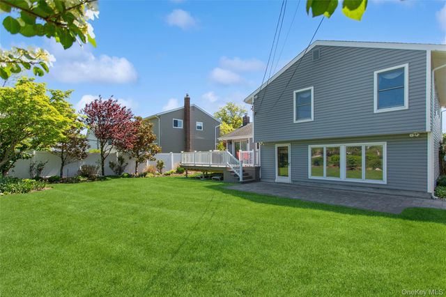 108 Wayne Street, Jericho, NY 11753