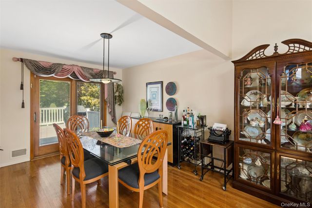 108 Wayne Street, Jericho, NY 11753
