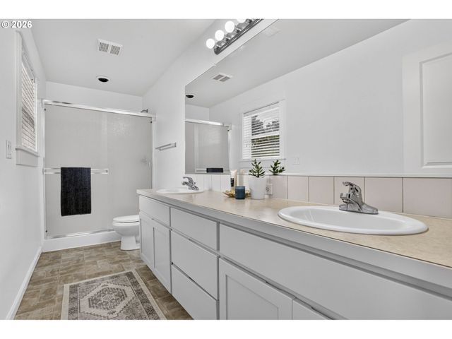 38417 REDWOOD St, Sandy, OR 97055