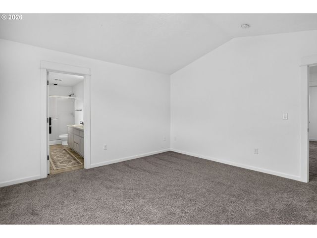 38417 REDWOOD St, Sandy, OR 97055
