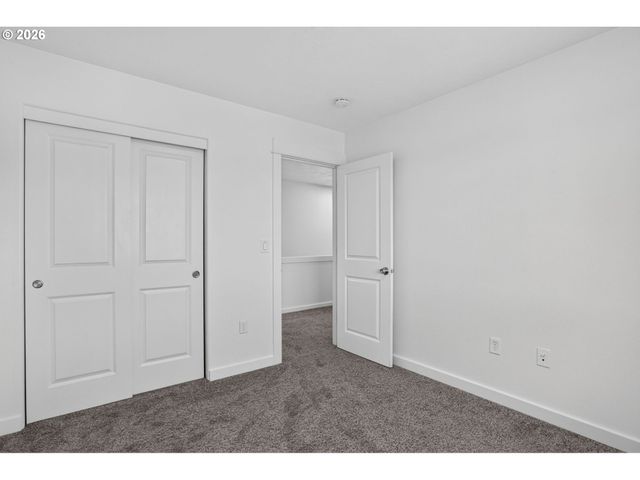 38417 REDWOOD St, Sandy, OR 97055