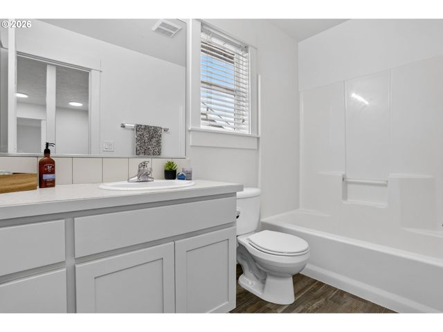38417 REDWOOD St, Sandy, OR 97055