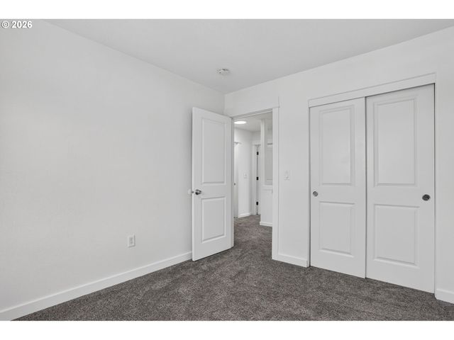 38417 REDWOOD St, Sandy, OR 97055