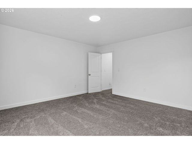 38417 REDWOOD St, Sandy, OR 97055