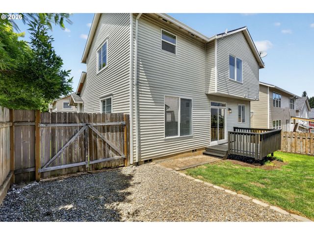 38417 REDWOOD St, Sandy, OR 97055