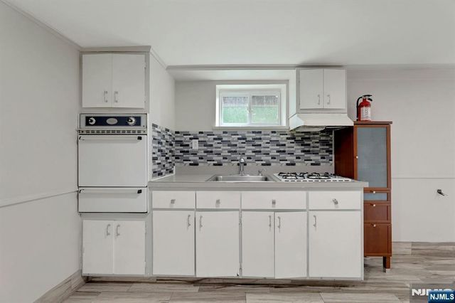 2 Carlen Court, Fairview, NJ 07022