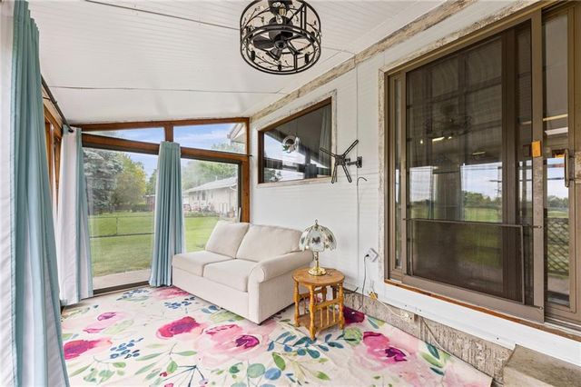 4733 Bond Street, Shawnee, KS 66203