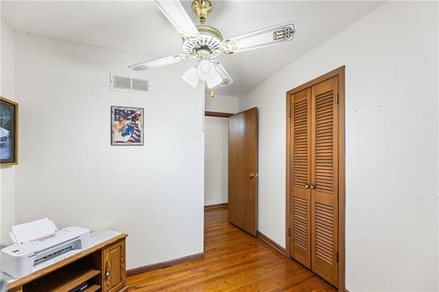 4733 Bond Street, Shawnee, KS 66203
