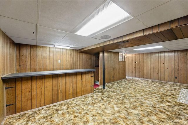 4733 Bond Street, Shawnee, KS 66203