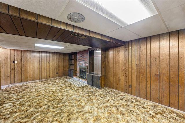 4733 Bond Street, Shawnee, KS 66203