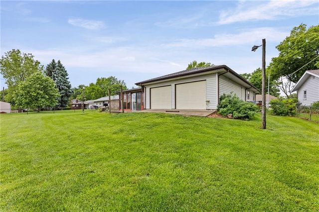 4733 Bond Street, Shawnee, KS 66203