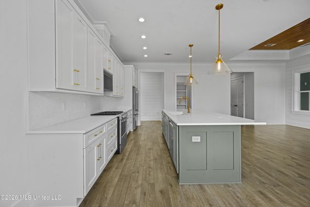 258 Clark Avenue, Pass Christian, MS 39571