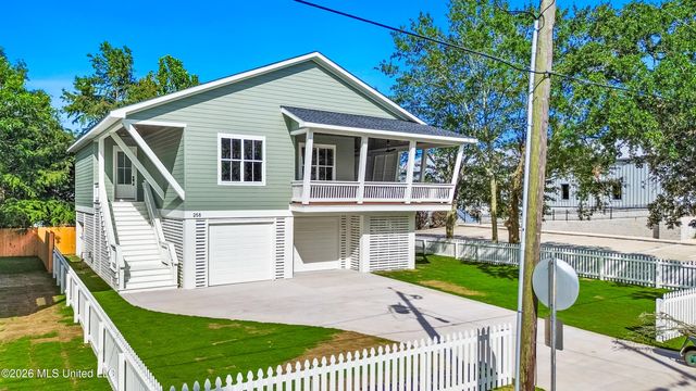 258 Clark Avenue, Pass Christian, MS 39571