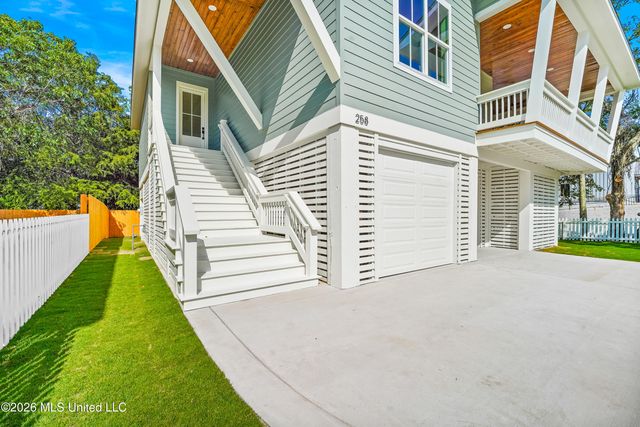 258 Clark Avenue, Pass Christian, MS 39571
