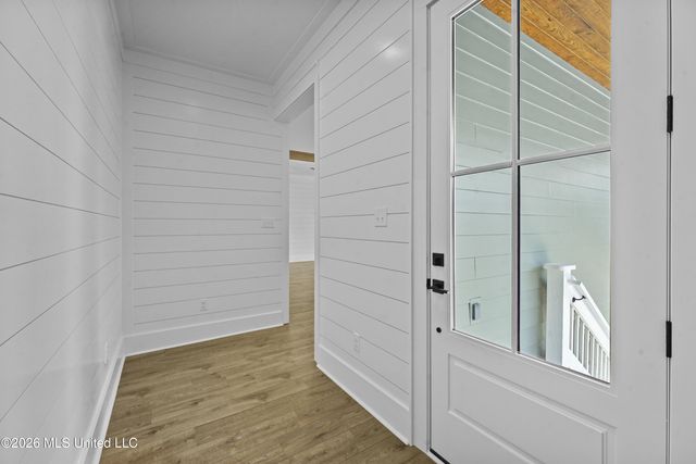 258 Clark Avenue, Pass Christian, MS 39571