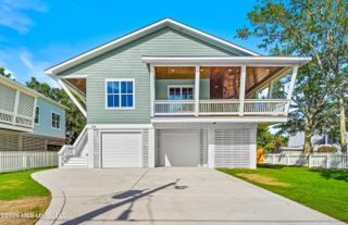258 Clark Avenue, Pass Christian, MS 39571