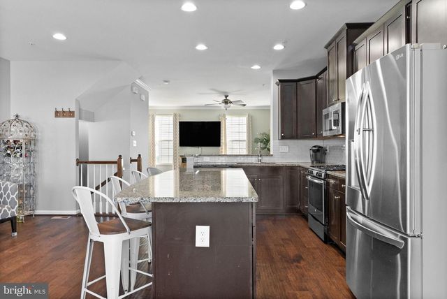 1004 SEMINICK ALY, Phoenixville, PA 19460