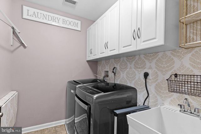 1004 SEMINICK ALY, Phoenixville, PA 19460