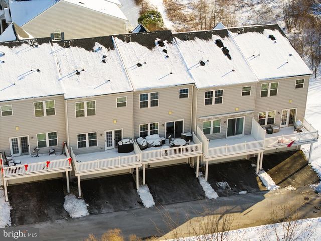 1004 SEMINICK ALY, Phoenixville, PA 19460