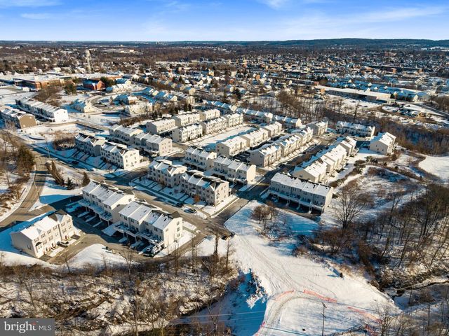 1004 SEMINICK ALY, Phoenixville, PA 19460