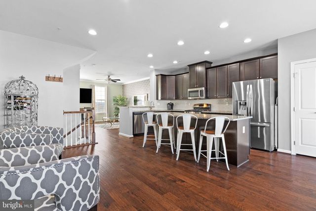 1004 SEMINICK ALY, Phoenixville, PA 19460