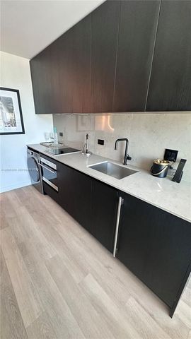 20 NE 11 Street 2212A, Miami, FL 33132