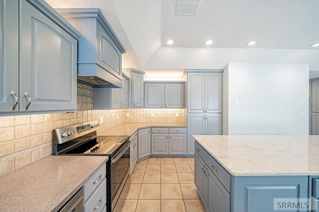Image 17 of property listing at 3886 Taylorview Lane, Idaho Falls, ID 83406