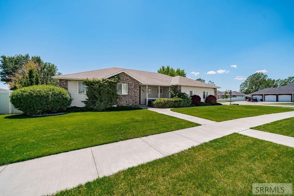 Image 2 of property listing at 3886 Taylorview Lane, Idaho Falls, ID 83406