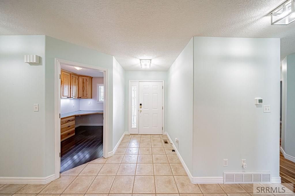 Image 6 of property listing at 3886 Taylorview Lane, Idaho Falls, ID 83406