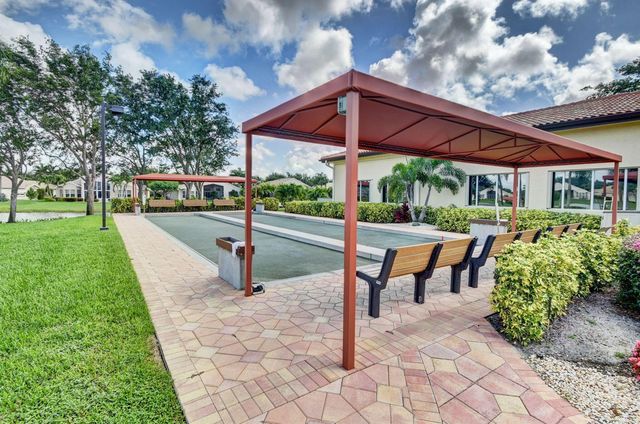 13461 Barcelona Lake Circle, Delray Beach, FL 33446