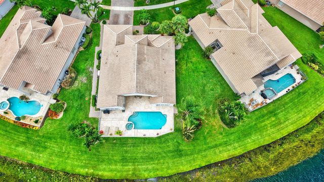 13461 Barcelona Lake Circle, Delray Beach, FL 33446