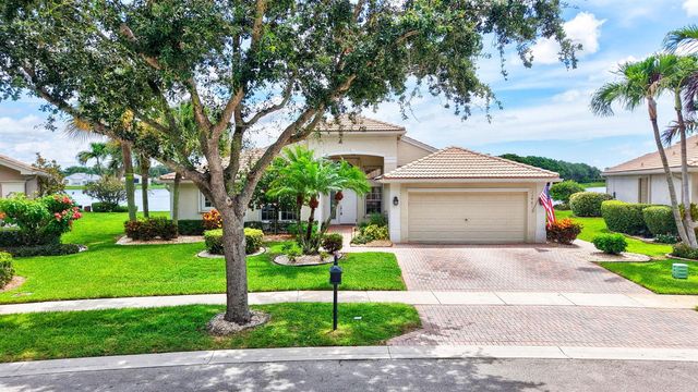 13461 Barcelona Lake Circle, Delray Beach, FL 33446