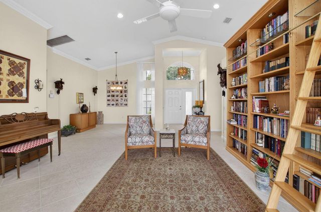 13461 Barcelona Lake Circle, Delray Beach, FL 33446