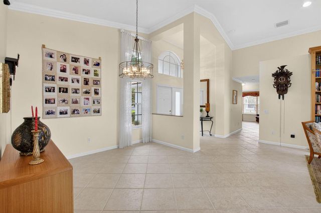 13461 Barcelona Lake Circle, Delray Beach, FL 33446