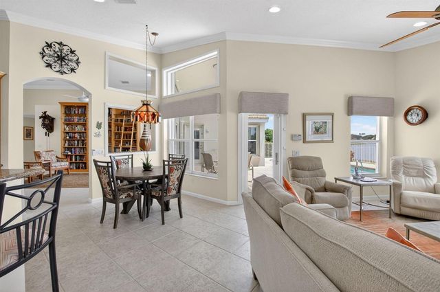 13461 Barcelona Lake Circle, Delray Beach, FL 33446