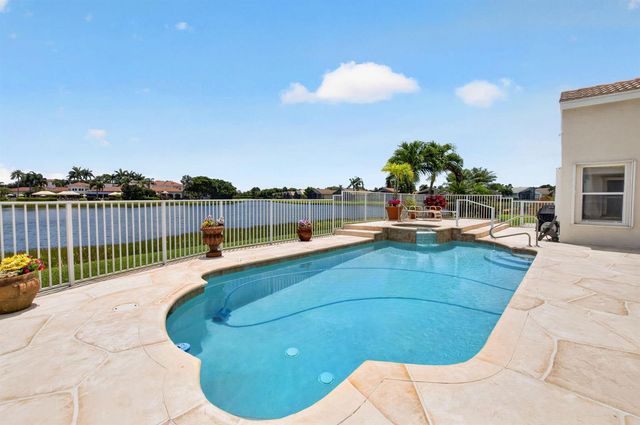 13461 Barcelona Lake Circle, Delray Beach, FL 33446