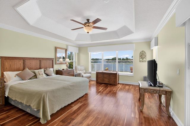 13461 Barcelona Lake Circle, Delray Beach, FL 33446