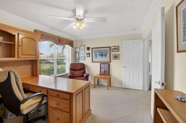 13461 Barcelona Lake Circle, Delray Beach, FL 33446
