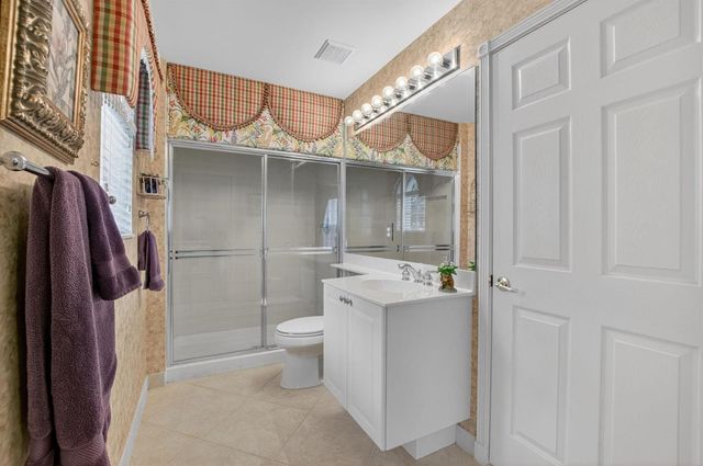 13461 Barcelona Lake Circle, Delray Beach, FL 33446