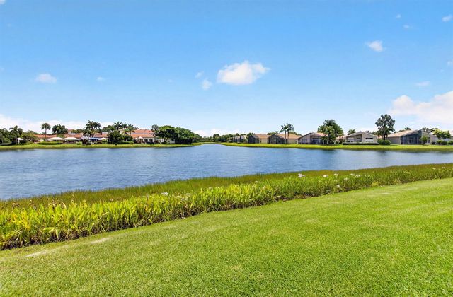13461 Barcelona Lake Circle, Delray Beach, FL 33446