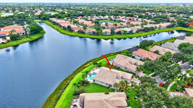 13461 Barcelona Lake Circle, Delray Beach, FL 33446