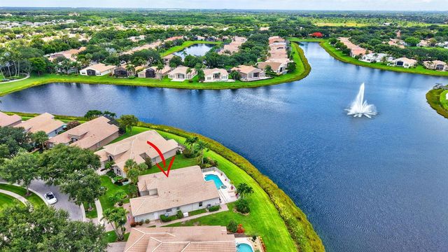 13461 Barcelona Lake Circle, Delray Beach, FL 33446