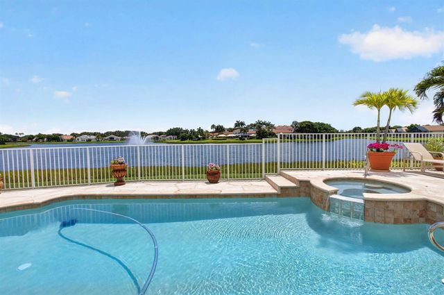 13461 Barcelona Lake Circle, Delray Beach, FL 33446