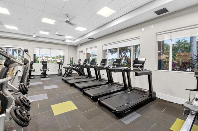 13461 Barcelona Lake Circle, Delray Beach, FL 33446