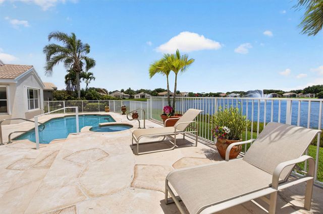 13461 Barcelona Lake Circle, Delray Beach, FL 33446