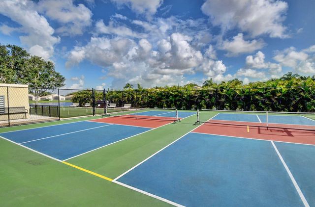 13461 Barcelona Lake Circle, Delray Beach, FL 33446