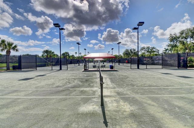 13461 Barcelona Lake Circle, Delray Beach, FL 33446