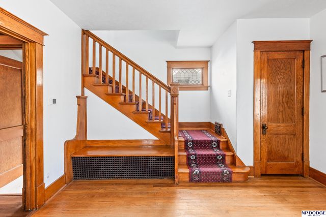 2356 S 35th Avenue, Omaha, NE 68105